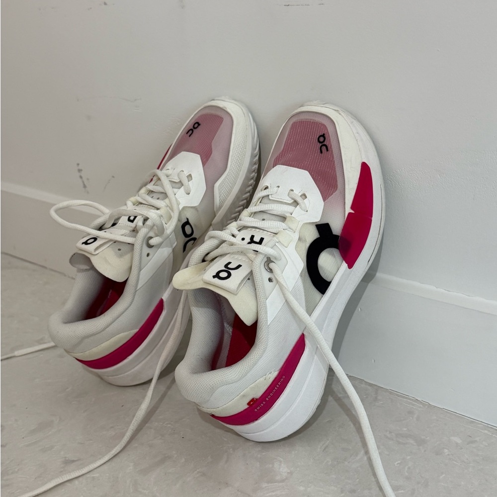 On Running Women's Shoes - White, Pink, Black